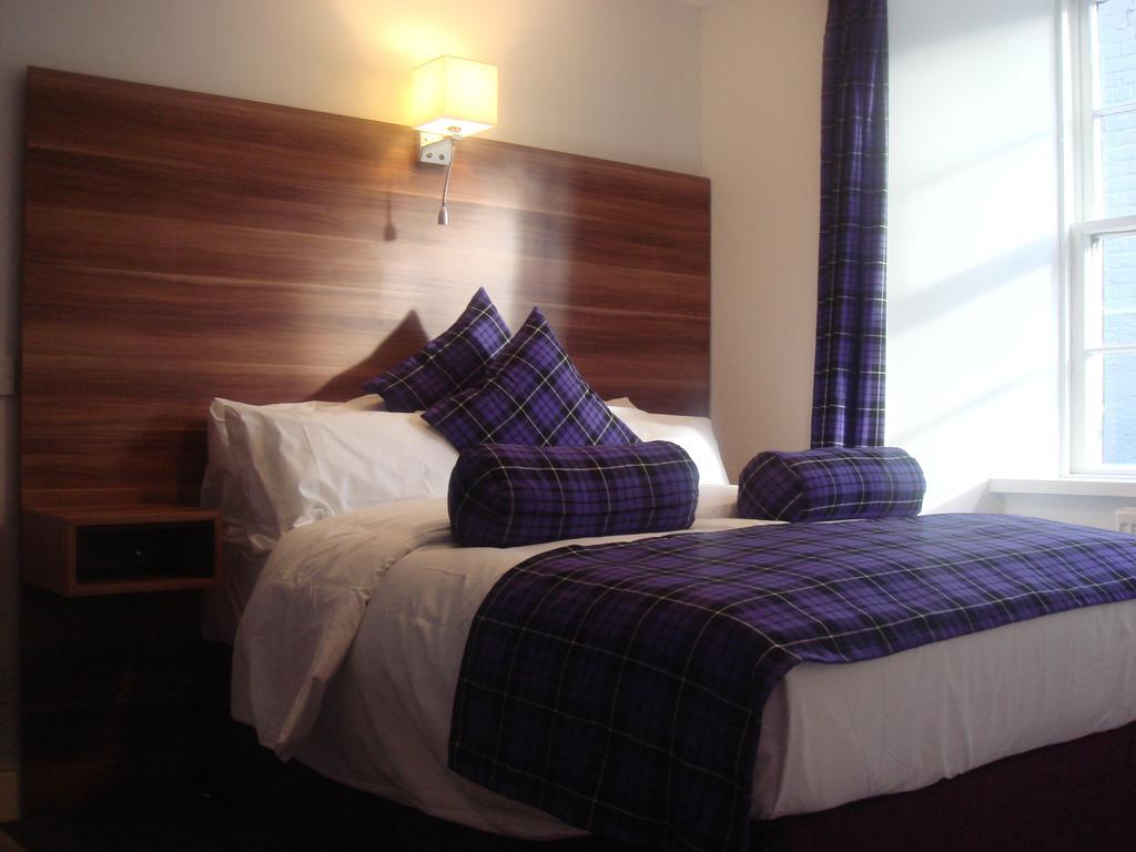 New Lomond Hotel Пейслі Номер фото